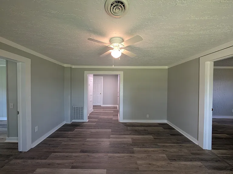 5914 Martin Hwy — Photo 4