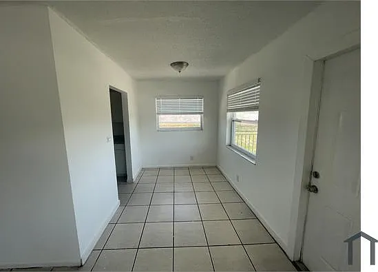 202 NW 32nd Ct #208 — Photo 15