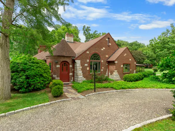 1180 Merwins Lane, Fairfield, CT 06824