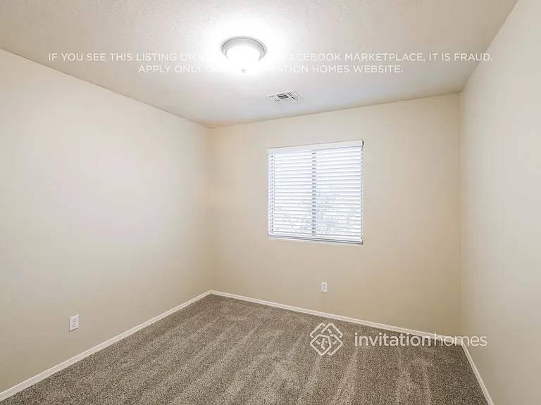 8134 W Hilton Ave — Photo 11