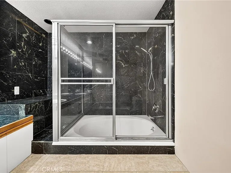 1234 Granville Ave #3 — Photo 19