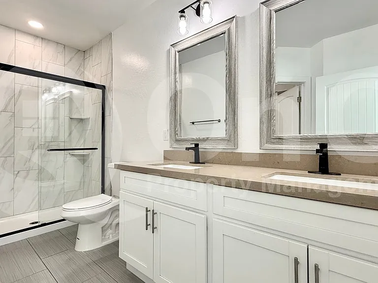 9160 N 67th Ave #226 — Photo 45