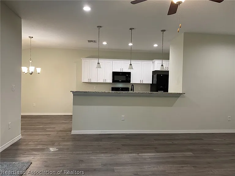 8203 Cozumel Ln — Photo 2