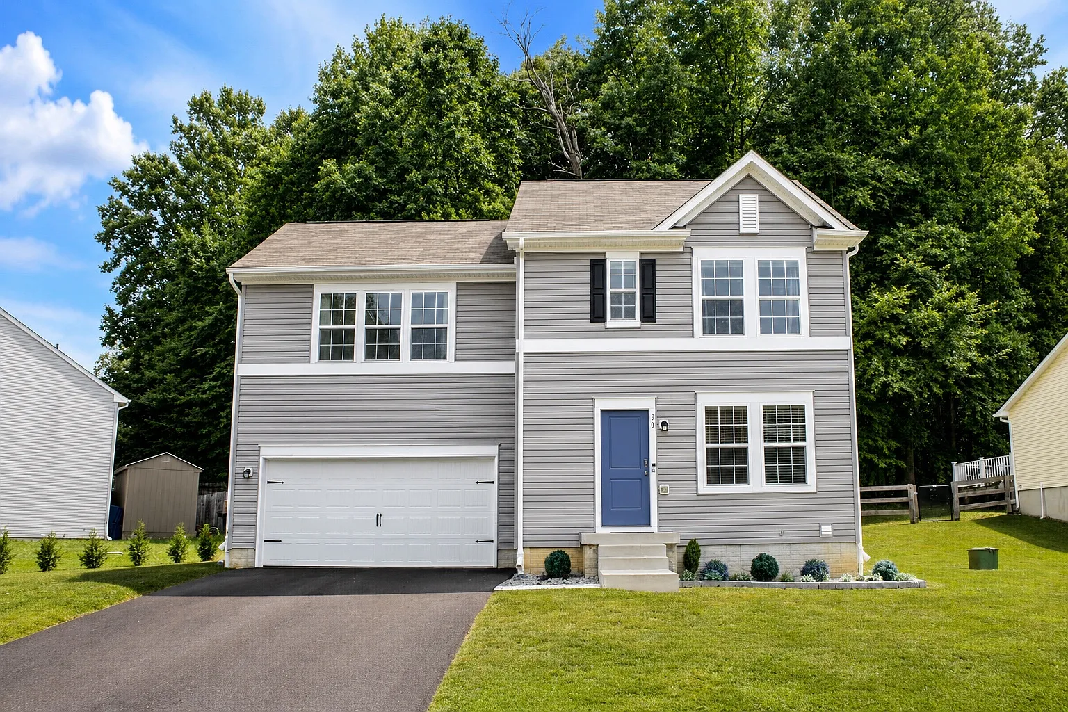 3 bed, 3.5 bath, 1979 sqft, $2,900 — Photo 1