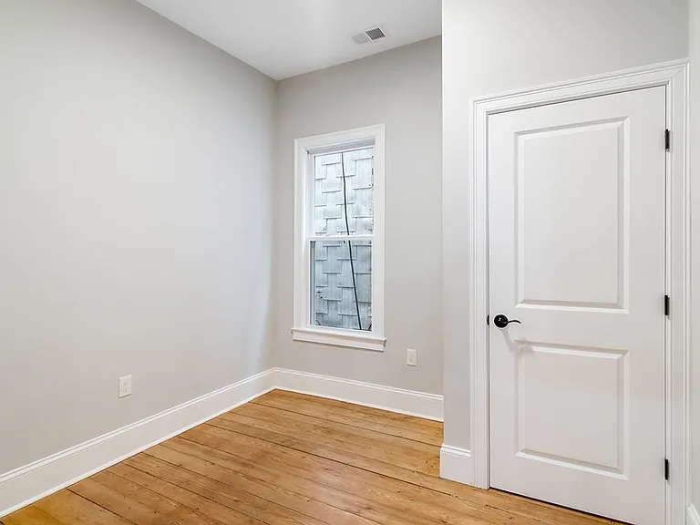 494 Sumner St #3B — Photo 3