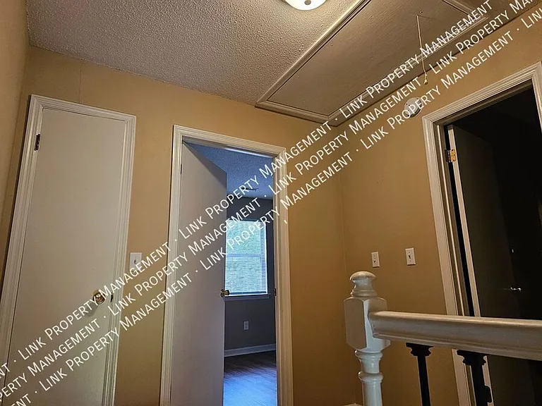 5364 Haisten Ct — Photo 5