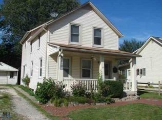 21521 Maple St, Saint Clair Shores, MI