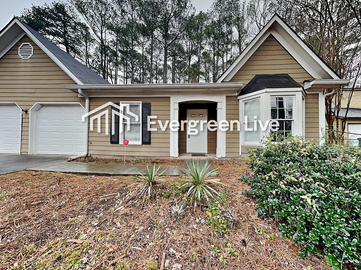 3 bed, 2.0 bath, 1484 sqft, $1,595 — Photo 1