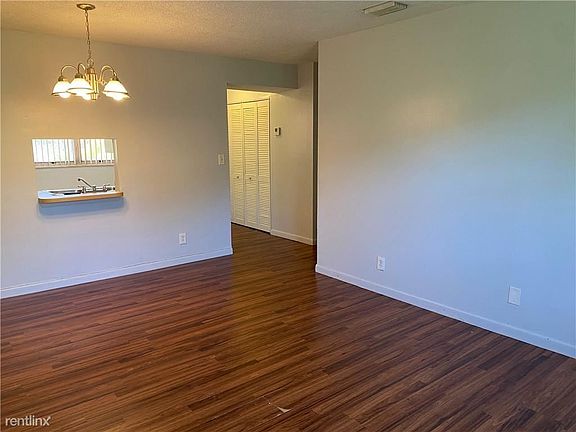 3rd image of 3558 NW 114th Ter