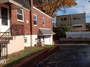 2015 Tomlinson Rd, Philadelphia, PA 19116