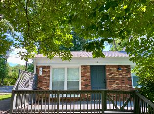 6 Dogwood Ct #A, Asheville, NC 28805