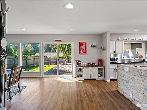 3rd image of 513 Bel Aire Avenue