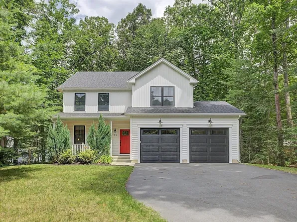 59 Ice Pond Dr, Northampton, MA 01062