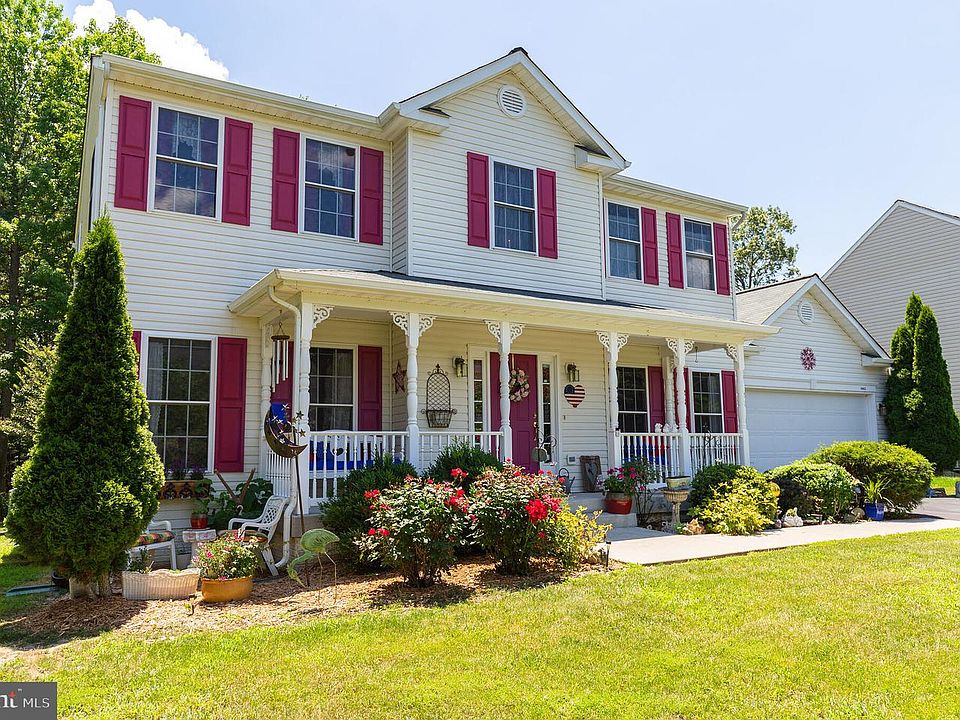 1st image of 16842 Fairfax Dr