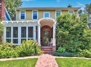 27 Pershing Ave, New Rochelle, NY 10801