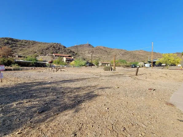 1544 W SHANGRI LA Road #101, Phoenix, AZ 85029