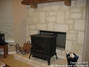 3rd image of 104 Mallard Dr