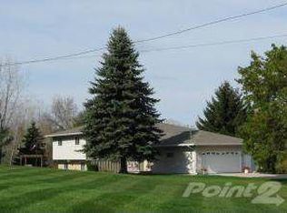 5612 Springwood Ln, Manitowoc, WI 54220