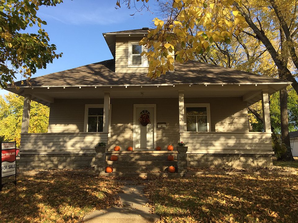 1128 Avenue I - Hawarden, IA