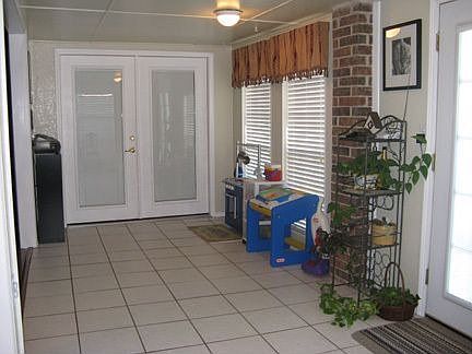 Florida room (142 sq ft not in SQFT)