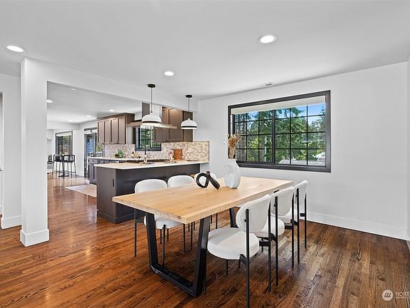 4th image of 16745 Burke Avenue N