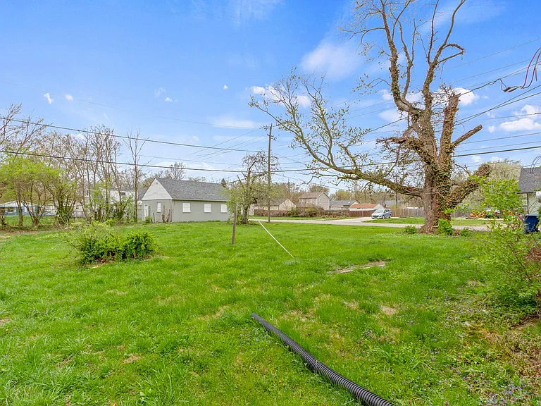 4354 Crittenden Ave — Photo 22