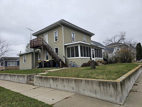 2nd image of 1221 Stoughton Ave