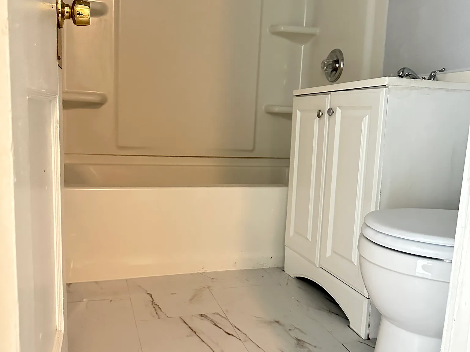 2 bed, 1500 sqft, $1,350 — Photo 3
