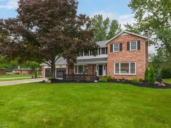 25924 Melibee Dr, Westlake, OH 44145