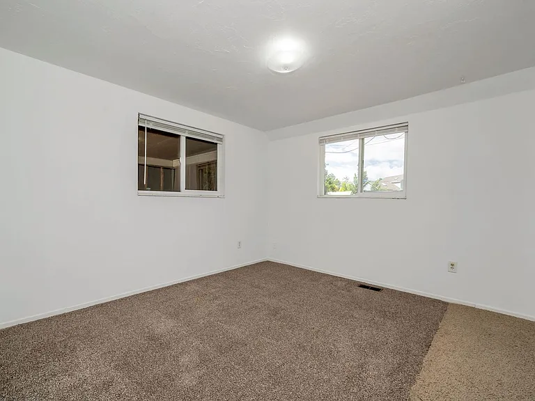 8228 S 1750 W — Photo 10