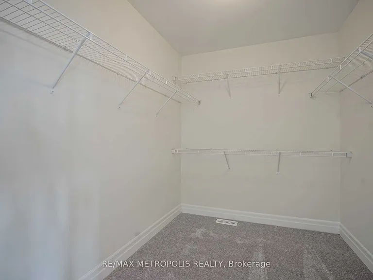 82 Westfield Dr — Photo 22