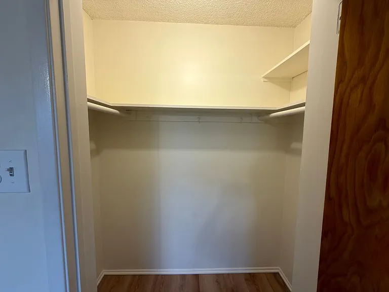 304 E Almond Ave — Photo 16