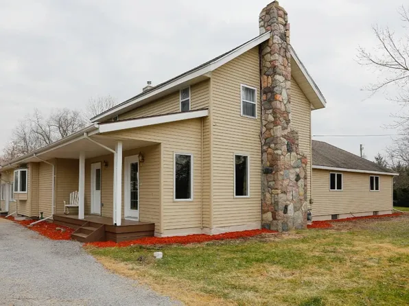 60341 Constantine Rd, Three Rivers, MI 49093