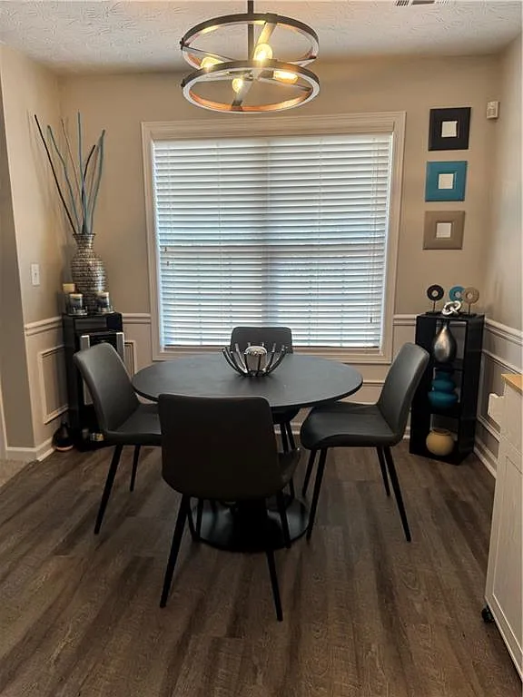 2 bed, 2.5 bath, 1814 sqft, $2,000 — Photo 3