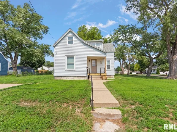 1117 E Lake Ave, Peoria Heights, IL 61616