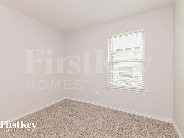 1608 River Oak Ln — Photo 11