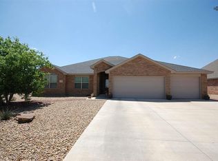 3720 Woodlark Rd, Clovis, NM 88101