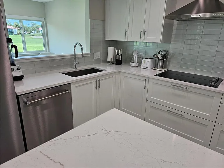 3503 Avenida Madera #B — Photo 8
