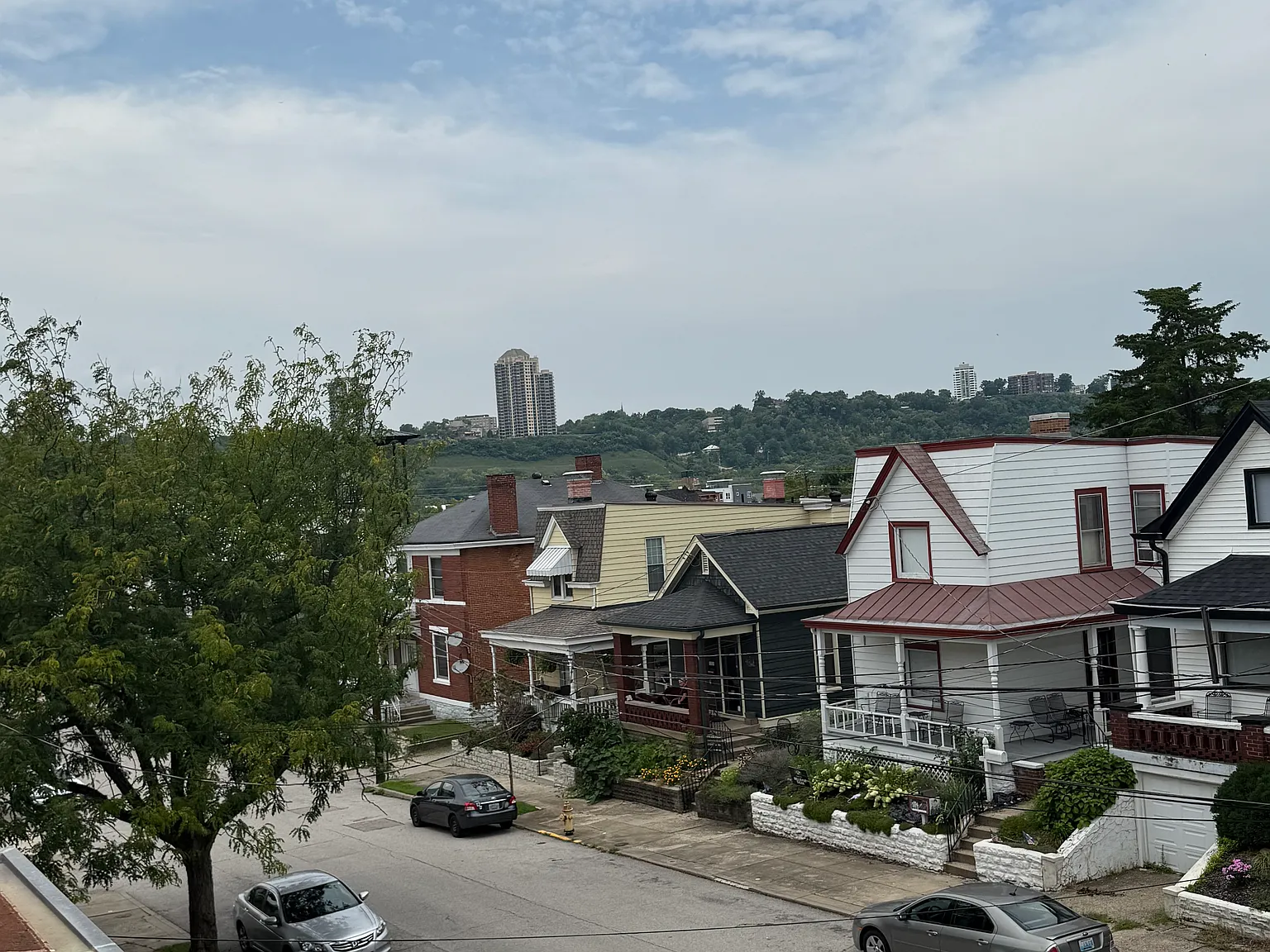 2 bed, $1,300 — Photo 3