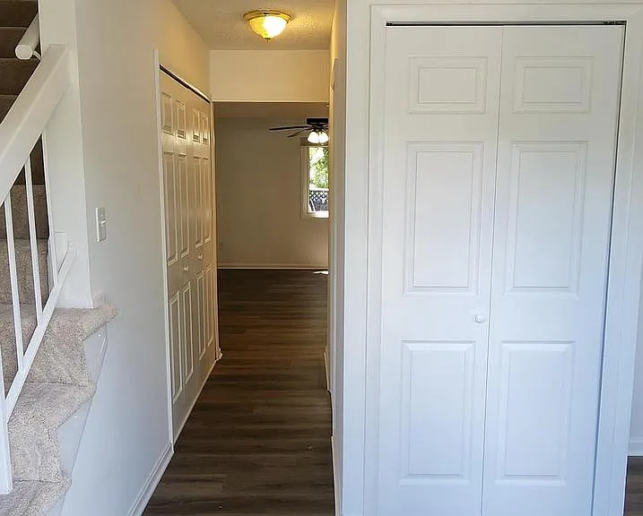 19 Wedgedale Dr — Photo 3