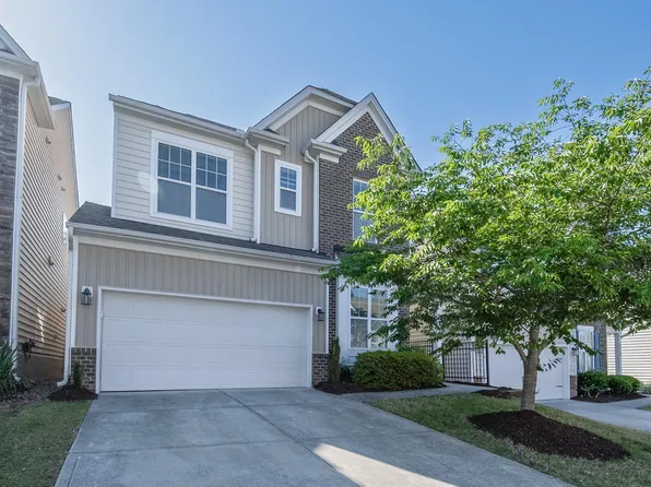 2220 Rocky Bay Ct, Cary, NC 27519