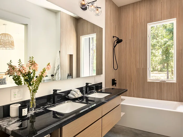 Fisher Ln — Photo 20