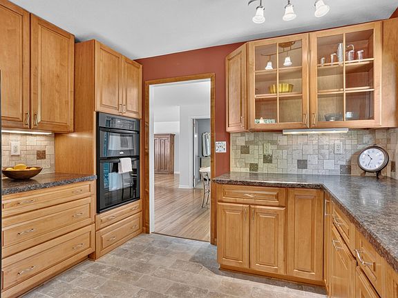 5th image of 507 N Maple St