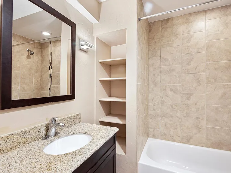 2605 N Milwaukee St — Photo 18