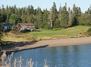 951 Us Rte 1, Robbinston, ME 04671