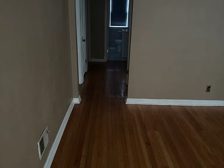 7549 Hiawatha Ave — Photo 21