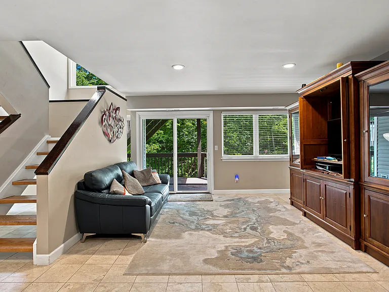 71 Blackberry Dr — Photo 27