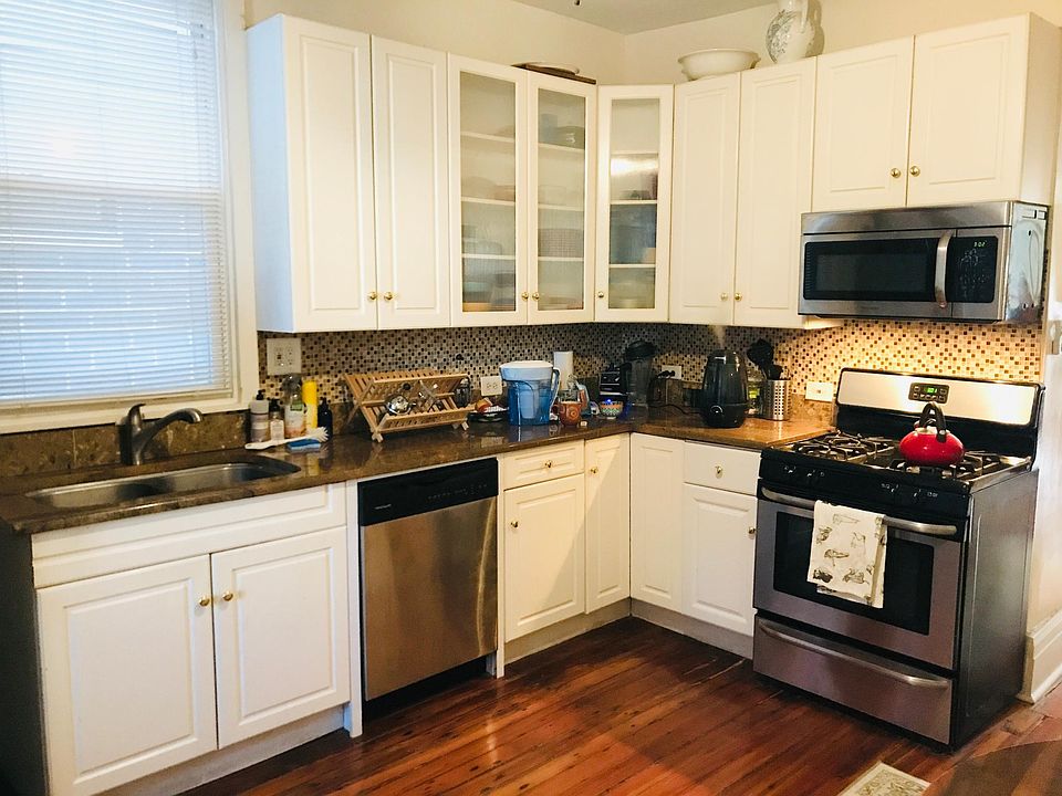 1st image of 2118 W Belmont Ave #1