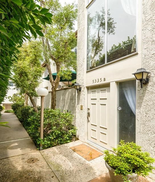 1st image of 5335 Coldwater Canyon Ave APT B