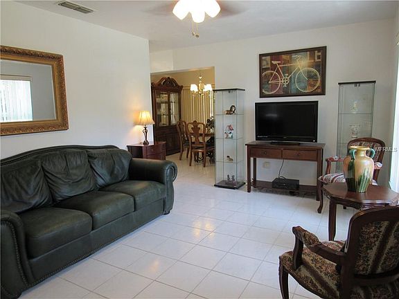 5th image of 1222 Fountainhead Dr